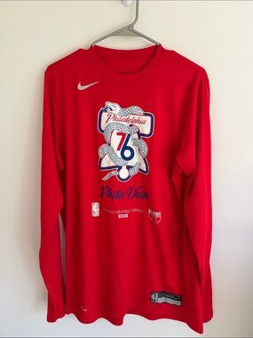 Nike Red Philadelphia 76ers Long-Sleeve Tee